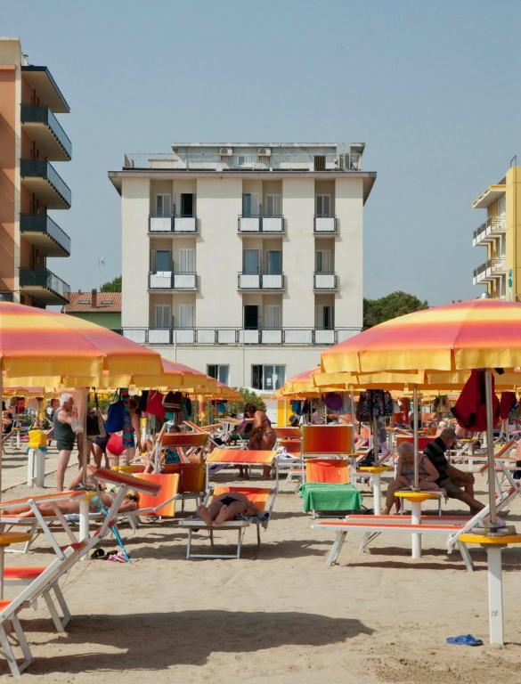 Hotel Cosmopolita Rimini Extérieur photo